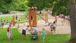 Bad Salzschlirf: Spielplatz der Generationen