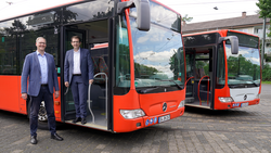 Spende aus Südhessen: Busse aus Darmstadt jetzt in Ukraine unterwegs