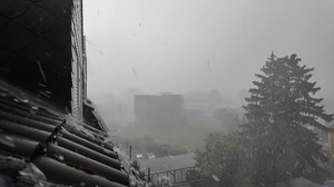 Hagel, Überflutungen, umgestürzte Bäume: Unwetter wütet im Westen Deutschlands