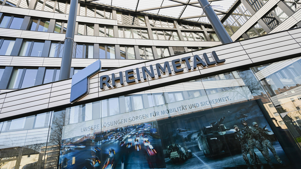Der Rüstungskonzern Rheinmetall plant wegen der Aufrüstung in vielen Nato-Staaten mit deutlich mehr Geschäft bis 2025.
