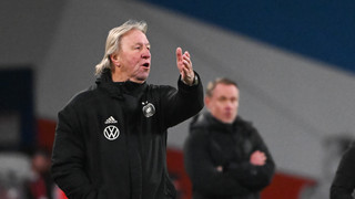 DFB-Frauen: Hrubesch bleibt Trainer auf Mission Olympia-Qualifikation