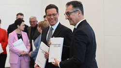 Regierung in BaWü steht: CDU und Grüne stimmen Koalitionsvertrag zu