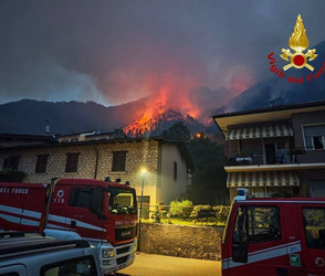 Waldbrand am Gardasee: Mehr als 200 Menschen evakuiert