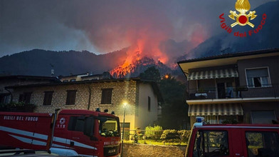 Waldbrand am Gardasee: Mehr als 200 Menschen evakuiert