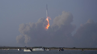 Erster Testflug: Starship-Riesenrakete explodiert kurz nach Start