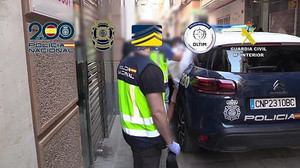 Schmuggel von Drogen und Migranten: Spanische Polizei zerschlägt größtes Kartell im Mittelmeerraum