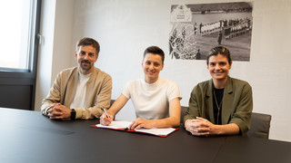 Eintracht-Keeperin verlängert bis 2028: Lina Altenburg bleibt bei SGE