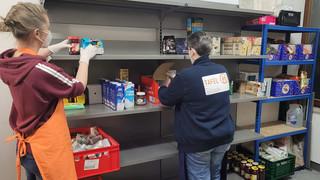 Tafeln in Hessen besorgt um leere Lager und Kassen