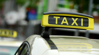 Festpreise bei Frankfurter Taxis - Fahrgäste können jetzt wählen
