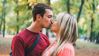 7 Kuss-Fakten: Die schönste Nebensache der Welt