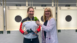 Schützin Vennekamp im Olympia-Sporttalk: "Mache Löcher in Papier"