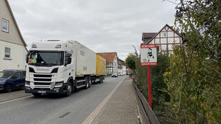 Nach Lkw-Sperre für Grifte: Sorge vor Dauer-Brummi-Verkehr in Haldorf