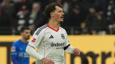 Entwarnung bei SGE-Kapitän Robin Koch nach Zusammenprall