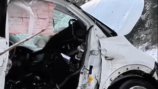  Tödlicher Glätteunfall in Bayern: Frontalzusammenstoß bei Reisbach