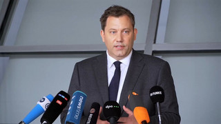 Sprit-Steuer runter: Klingbeil pocht auf Weitergabe an Verbraucher