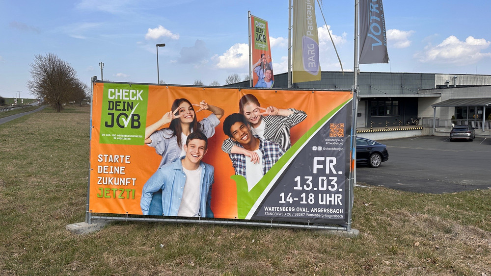 Schon zum achten Mal findet die Ausbildungs- und Weiterbildungsmesse “Check Dein Job” in Wartenberg statt. 