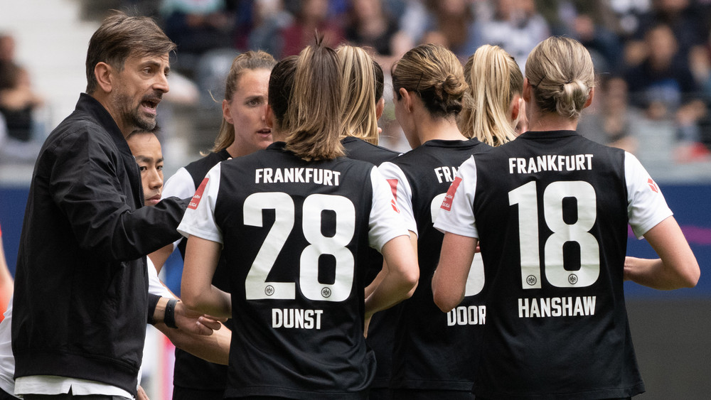 Für die Eintracht-Frauen geht es zuhause gegen Hoffenheim um wichtige Punkte im Verfolgerfeld hinter der Tabellenspitze (Archivbild).