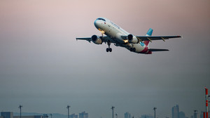 Eurowings und Verdi einigen sich: Mehr Geld für Kabinen-Crews