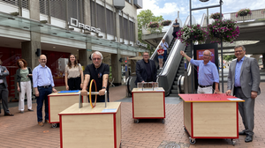 Mathematikum Gießen: Vier Experimentier-Stationen in Einkaufsstraße