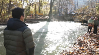 Münchens Kult-Welle verschwunden: Reparaturversuch am Eisbach startet