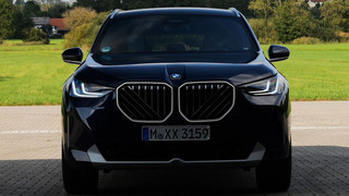 Der neue BMW X3 - Agilität und Fahrkomfort gleichermaßen gesteigert
