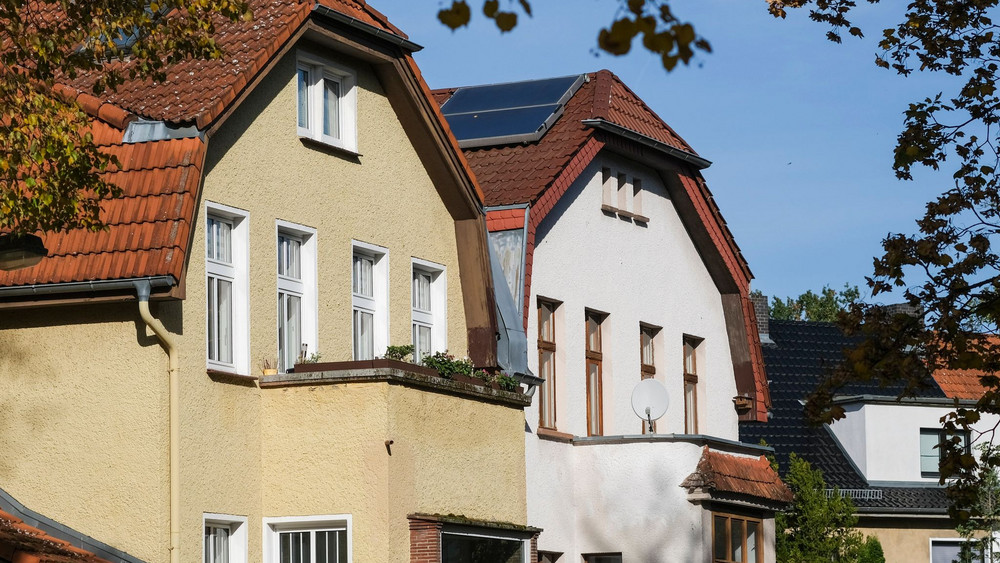 Die Grundsteuerreform führt in Hessen laut dem Steuerzahlerbund vielerorts zu höheren Zahlungen.