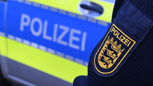 Offenbach: Räuber überfällt zwei junge Frauen und flüchtet