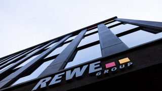 Rewe Group erhöht freiwillig Löhne und Gehälter
