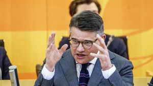 Landtag: CDU-Ministerpräsident Boris Rhein gibt Regierungserklärung ab