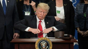 Nur männlich oder weiblich: US-Gericht spricht Gender-Machtwort und stärkt Trump