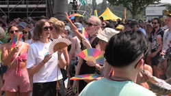 Feiern bei 38 Grad: Rainbow-Festival in Köln trotzt extremer Hitze