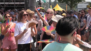 Feiern bei 38 Grad: Rainbow-Festival in Köln trotzt extremer Hitze