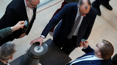 Trotz Widerstand: Bundestag stimmt für Rentenpaket