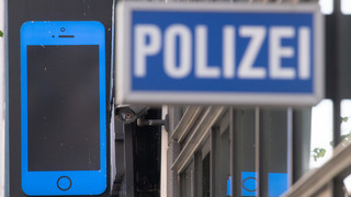Rassistische Polizeichats in Frankfurt: Disziplinarklage in Wiesbaden