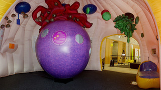 Frankfurter Ausstellung "Zelle als Kraftwerk" zum Weltkinderkrebstag