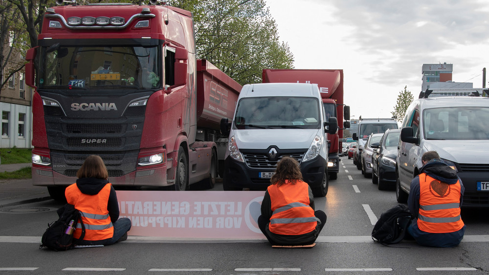 Klimaaktivisten blockieren derzeit in Berlin nahezu täglich Straßen