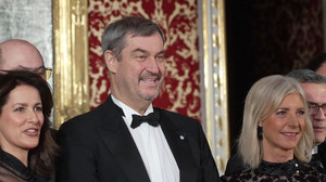 Hymnenpflicht bei Schulabschluss-Feiern: Söder spricht sich dafür aus