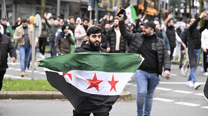 Syrer feiern Sturz von Assad - Friedliche Versammlungen in Hessen