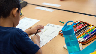 Umfrage: Mehrheit für mehr Verbraucherthemen in der Schule