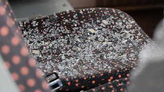 Junge Frau leicht verletzt: LKW stößt in Hofbieber mit Bus zusammen