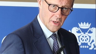 Merz sieht Deutschland in tiefem Umbruch