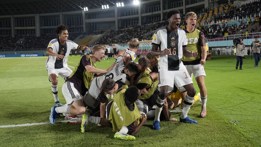 Die deutschen U17-Fußballer sind zum ersten Mal Weltmeister.