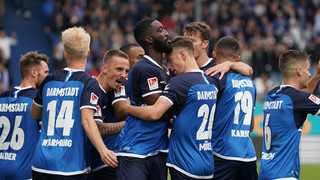 Darmstadt 98 gewinnt Spitzenspiel gegen Düsseldorf mit 1:0