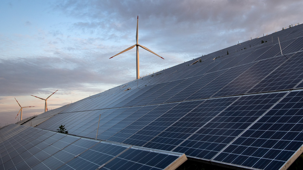 Immer weniger deutsche Firmen investieren in den Klimaschutz. Das zeigt das Klimabarometer der staatlichen Förderbank KfW (Symbolbild). 