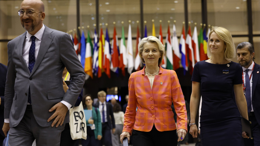 Der Europäische Rat hat die CDU-Politikerin Ursula von der Leyen für eine zweite Amtszeit als Präsidentin der EU-Kommission nominiert. 