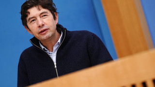 Drosten: Kein Grund zur Panik - Neue Corona-Variante auf dem Vormarsch