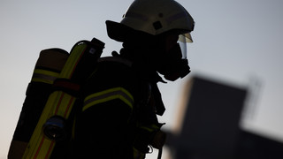 Feuer in Mehrfamilienhaus