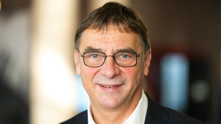 EKHN-Kirchenpräsident Jung bewertet AfD im Ganzen als rechtsextrem