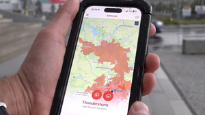 Unwetter in Berlin: Feuerwehr bei zahlreichen Einsätzen - S-Bahnverkehr gestört
