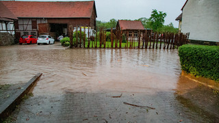 Unwetterbilanz in Osthessen: Vollgelaufene Keller, überspülte Straßen